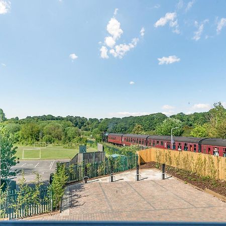Whistle Stop Whitby Exterior foto